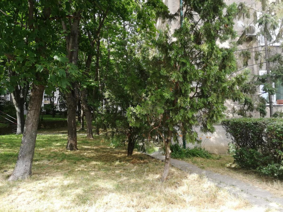 2Br Apt With Free Garage Parking, Close To The Historic Centre Братислава Экстерьер фото