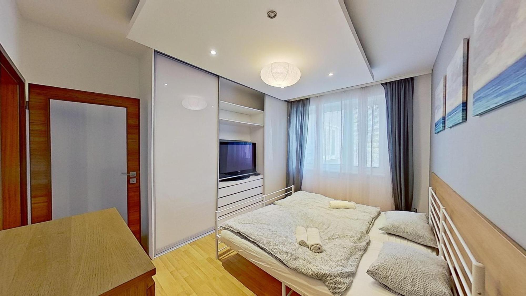 2Br Apt With Free Garage Parking, Close To The Historic Centre Братислава Экстерьер фото